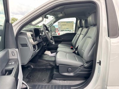 2025 Ford F-600SD XL