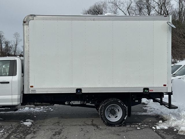 2025 Ford F-600SD XL