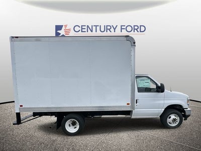 2025 Ford E-350SD Base Cutaway