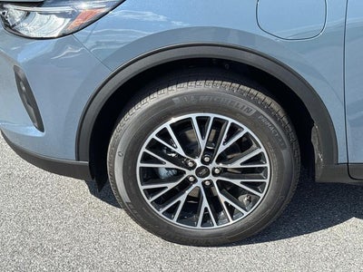 2025 Ford Escape Plug-In Hybrid Base