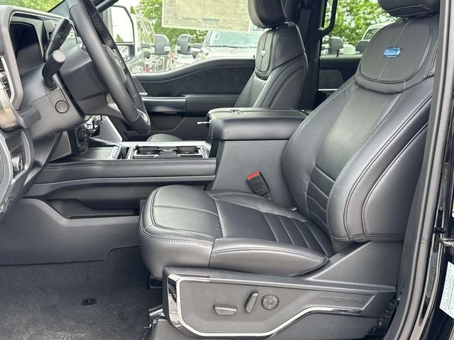 2025 Ford F-250SD Platinum