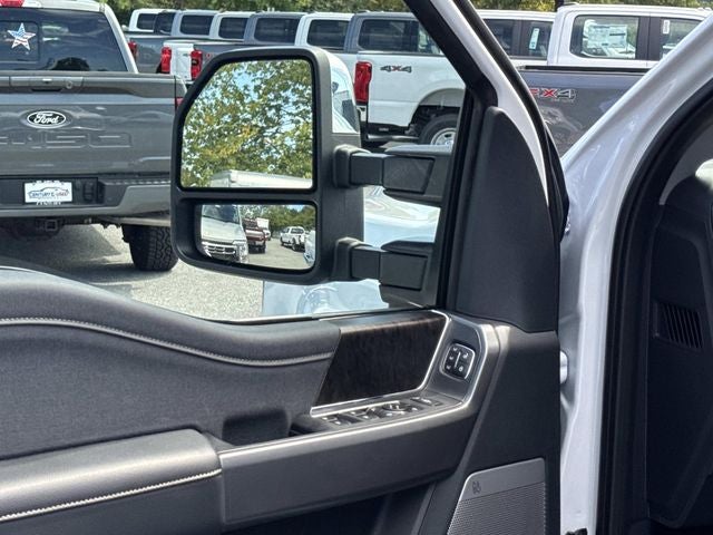 2027 Ford F-350SD Lariat