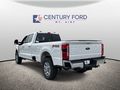 2025 Ford F-350SD Lariat