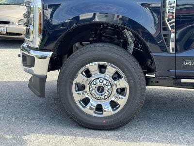 2025 Ford F-350SD Lariat