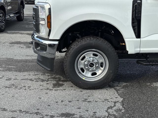 2027 Ford F-350SD XL