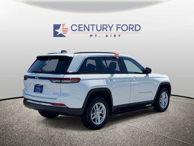 2024 Jeep Grand Cherokee Laredo