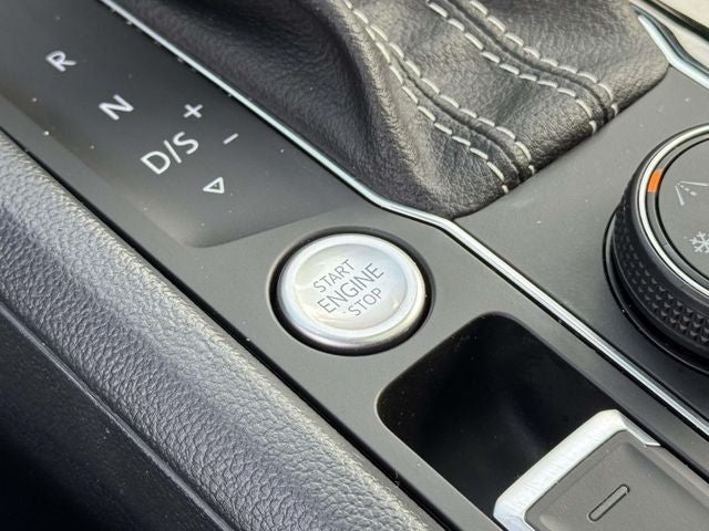 2022 Volkswagen Atlas Cross Sport 3.6 V6 SE w/ Technology