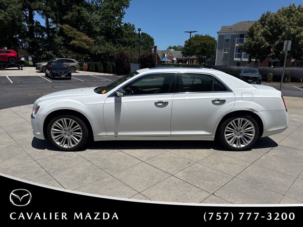 2011 Chrysler 300C Base