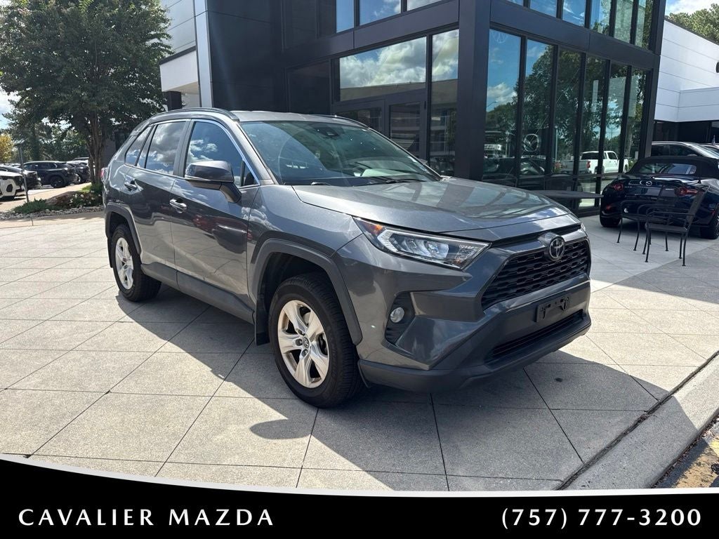 2020 Toyota RAV4 XLE