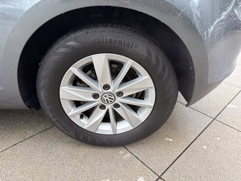 2015 Volkswagen Golf TSI S 2-Door