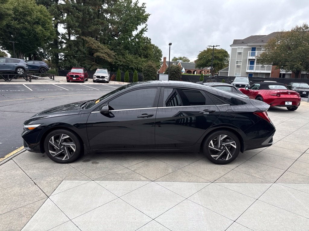 2024 Hyundai Elantra Limited