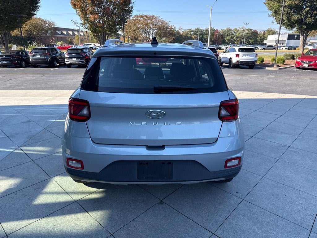 2022 Hyundai Venue SEL