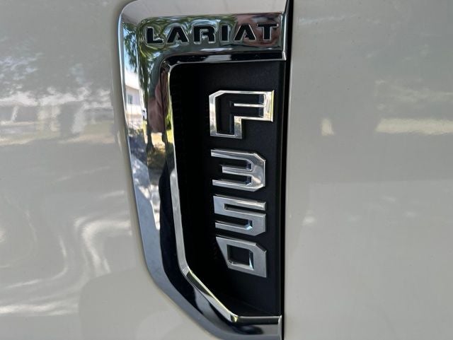 2022 Ford F-350SD Lariat