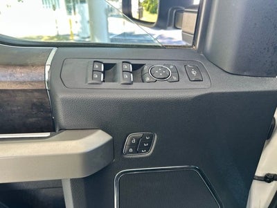 2022 Ford F-350SD Lariat