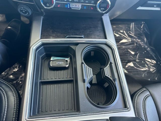 2022 Ford F-350SD Lariat