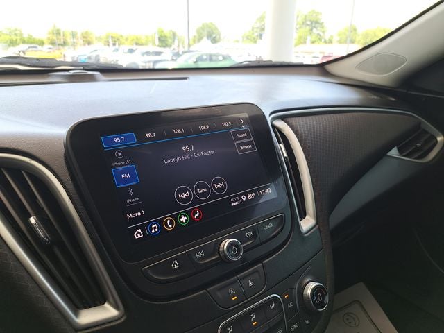 2023 Chevrolet Malibu LT w/1LT