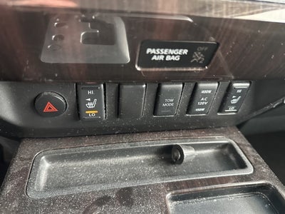 2014 Nissan Titan SL