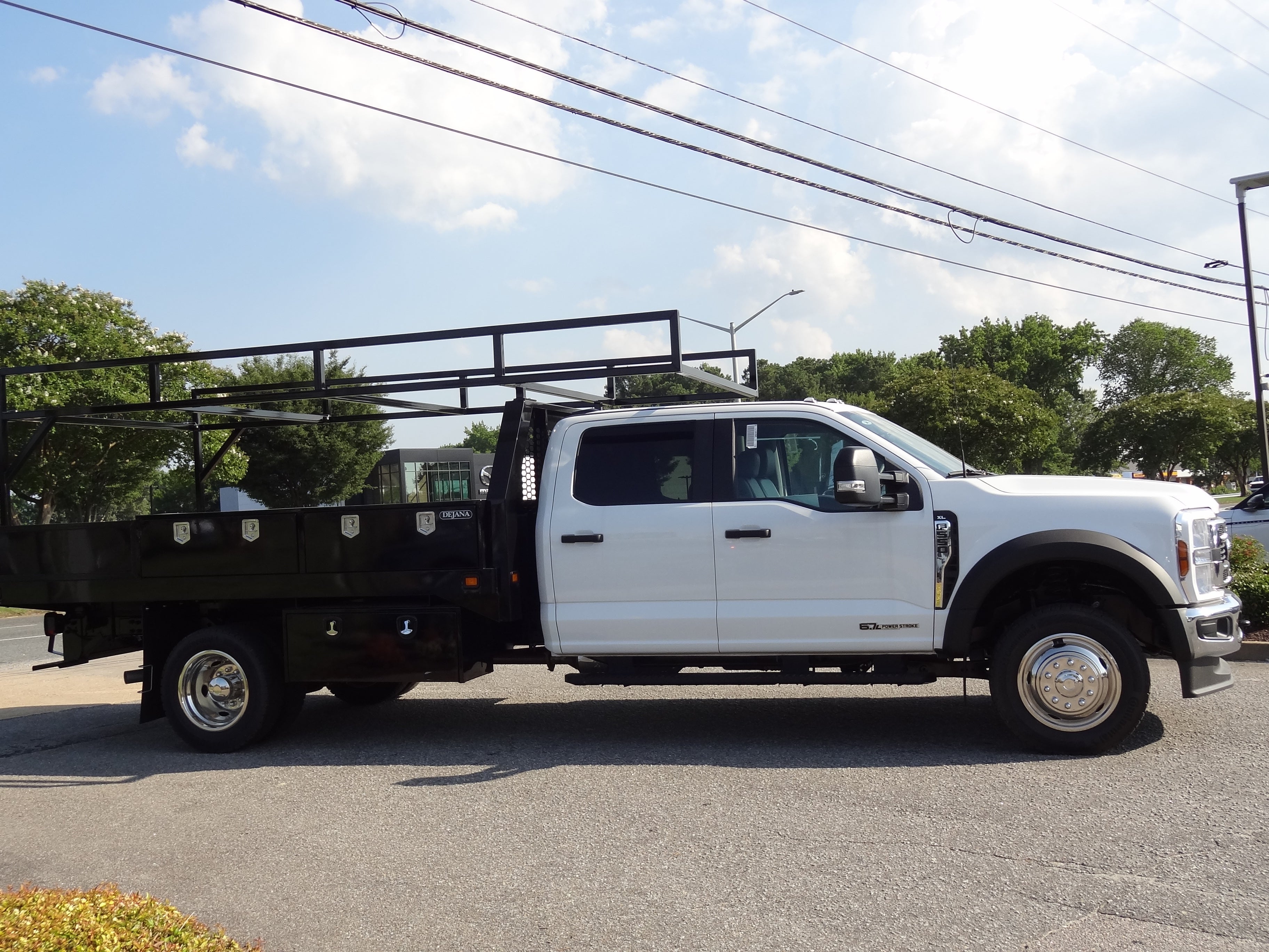2025 Ford Chassis Cab F-550® XL
