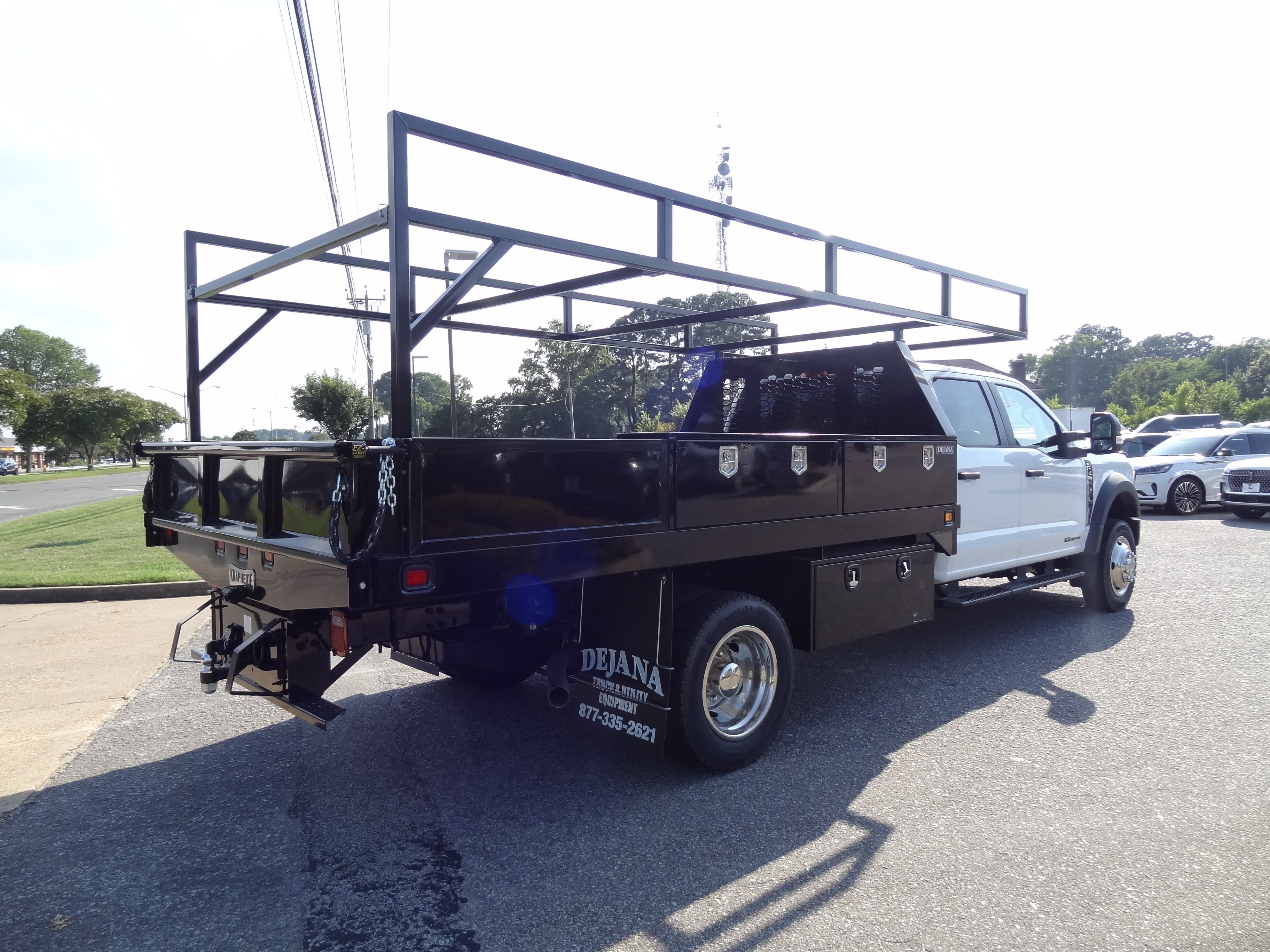 2025 Ford Chassis Cab F-550® XL