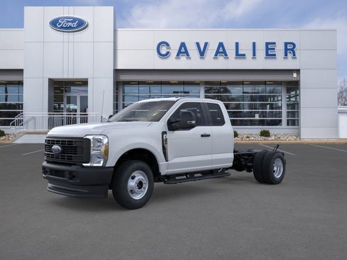 2025 Ford Chassis Cab F-350® XL