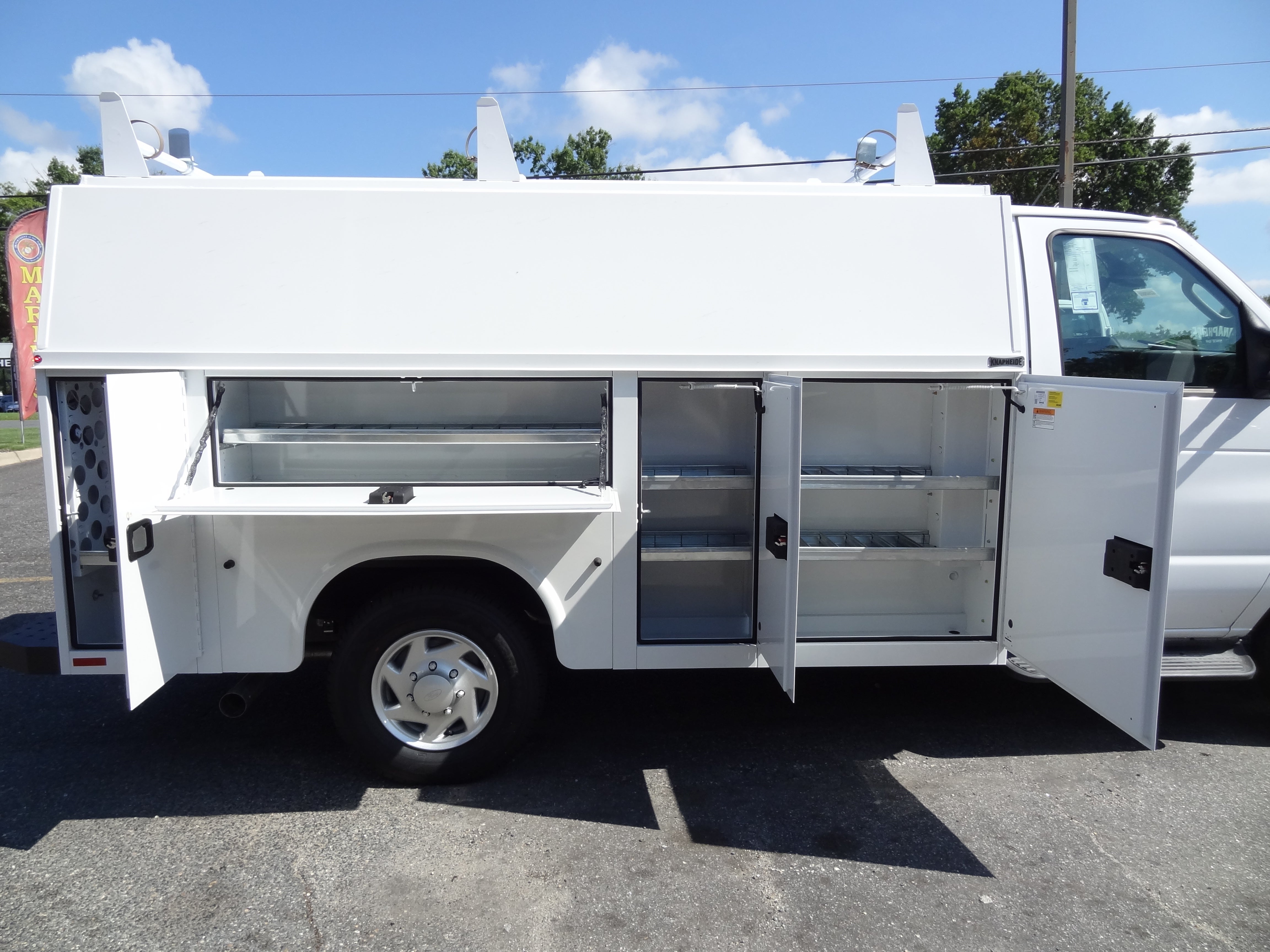 2026 Ford Econoline Cutaway E-350 SRW