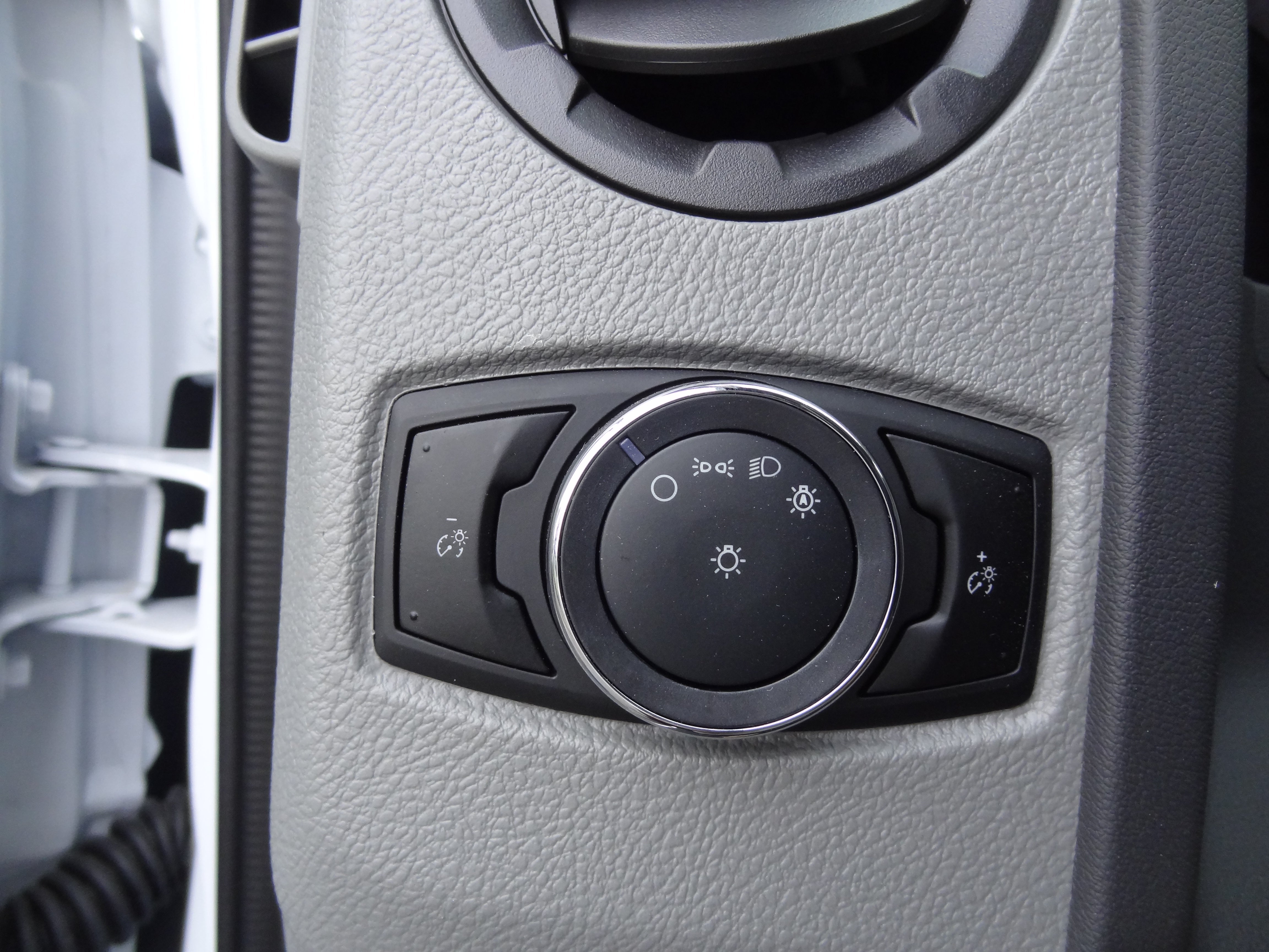 2026 Ford Econoline Cutaway E-350 SRW