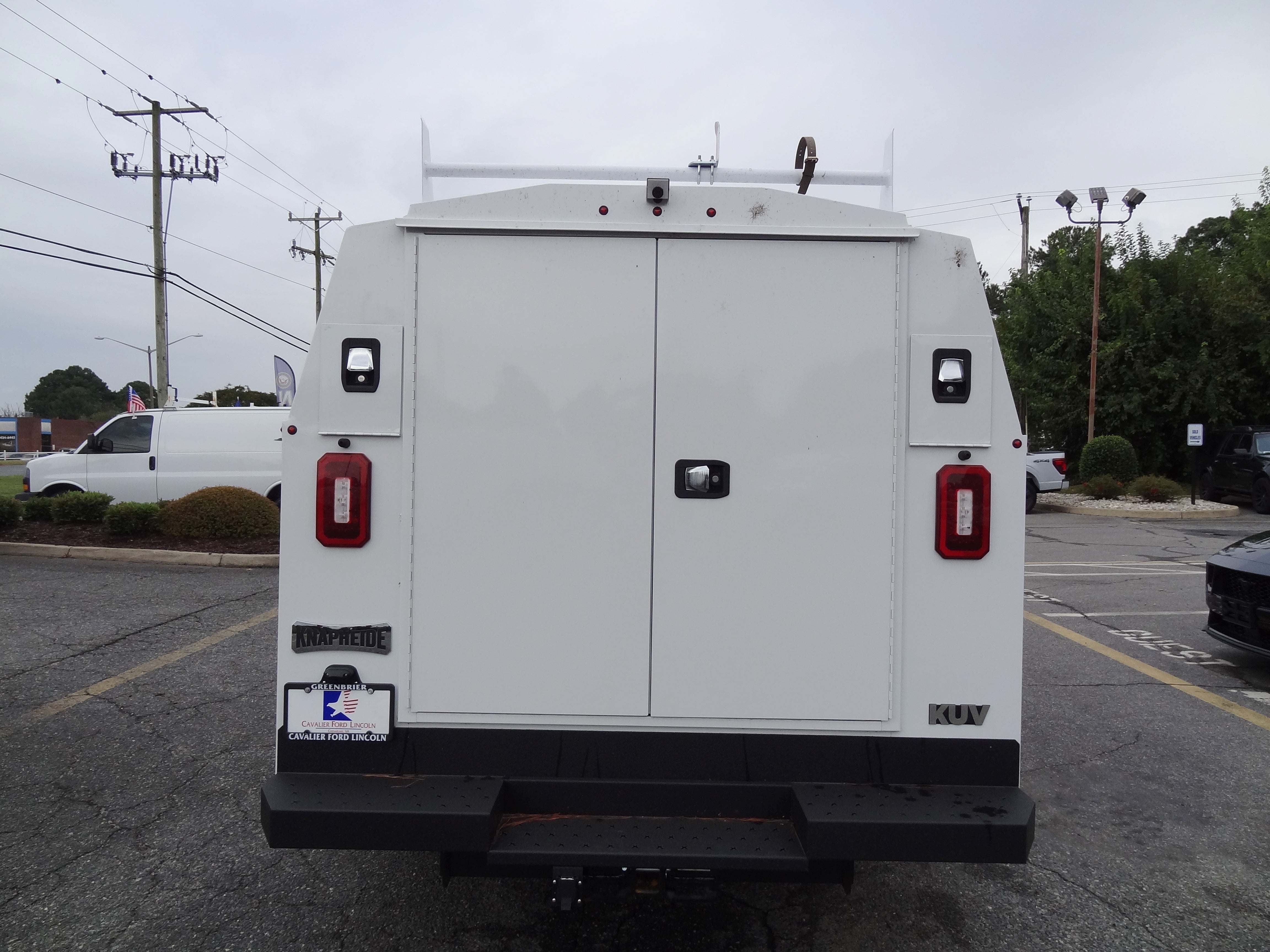 2026 Ford Econoline Cutaway E-350 SRW