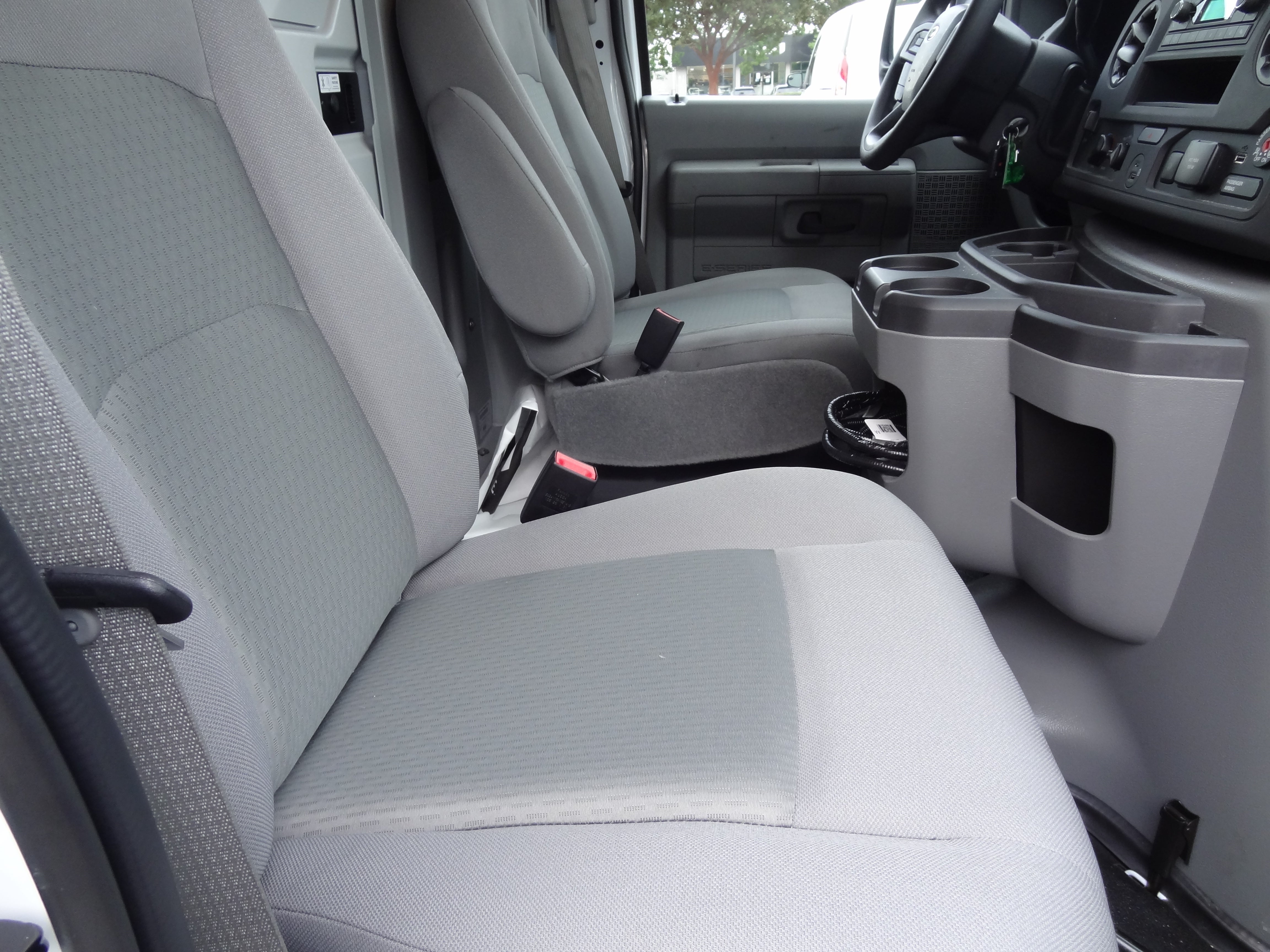 2026 Ford Econoline Cutaway E-350 SRW