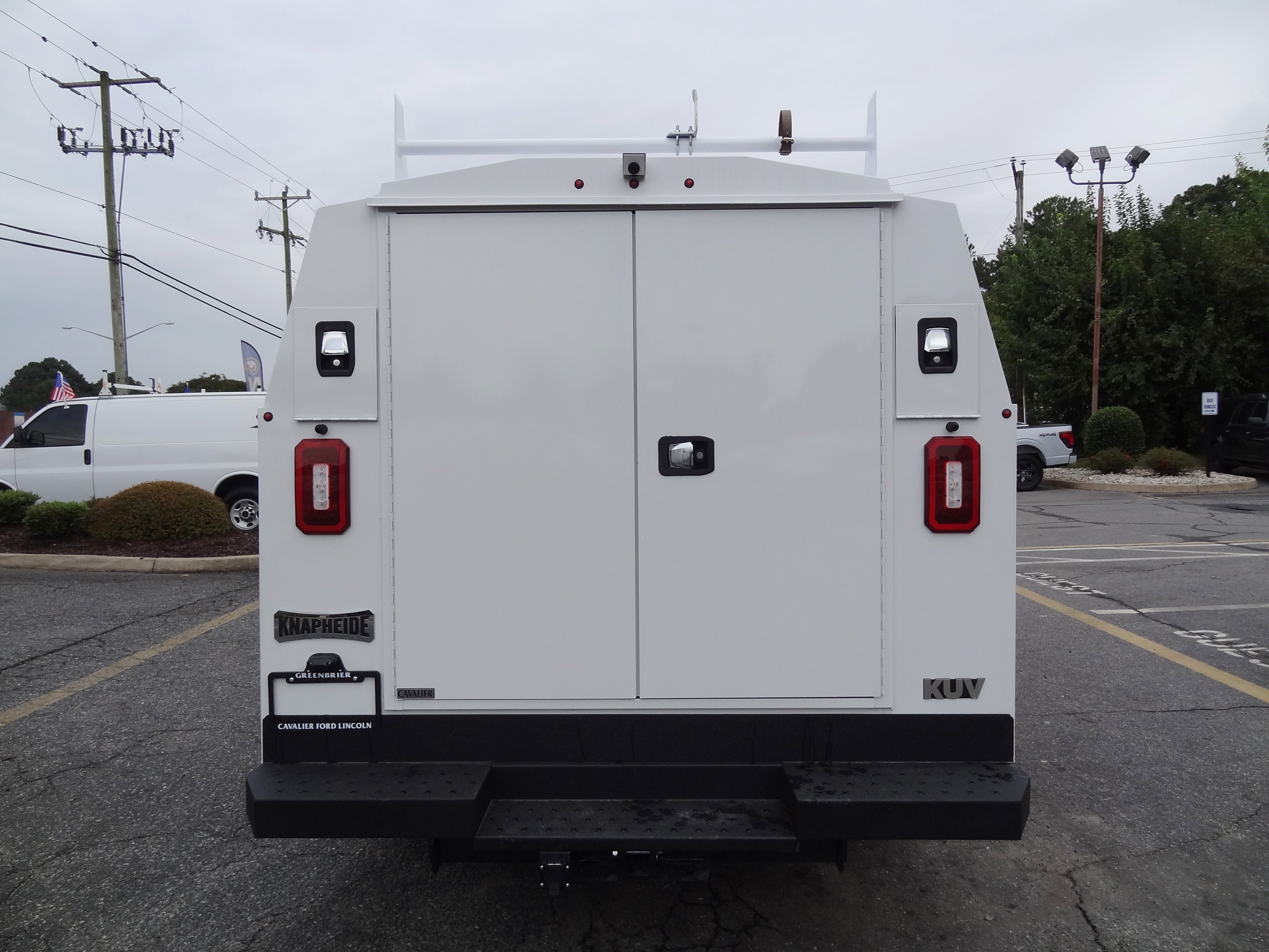 2026 Ford Econoline Cutaway E-350 SRW