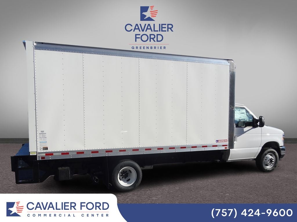 2027 Ford Econoline Cutaway E-450 DRW