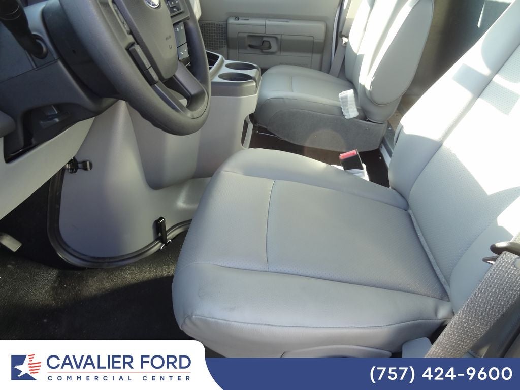 2027 Ford Econoline Cutaway E-450 DRW