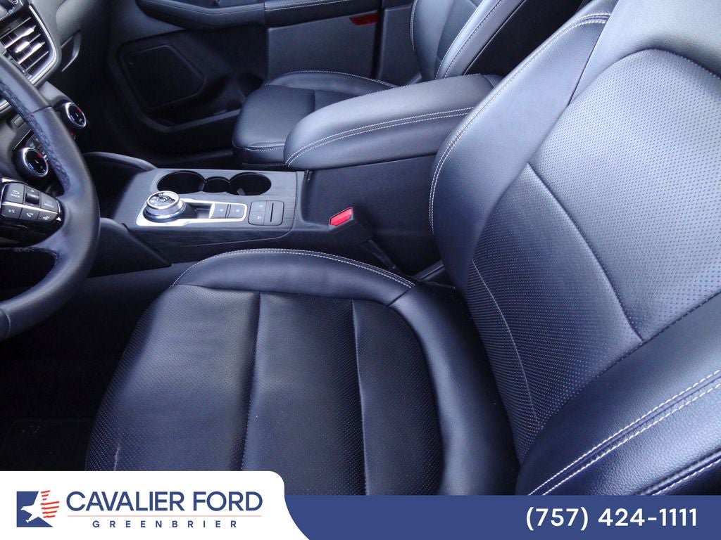 2022 Ford Escape SEL