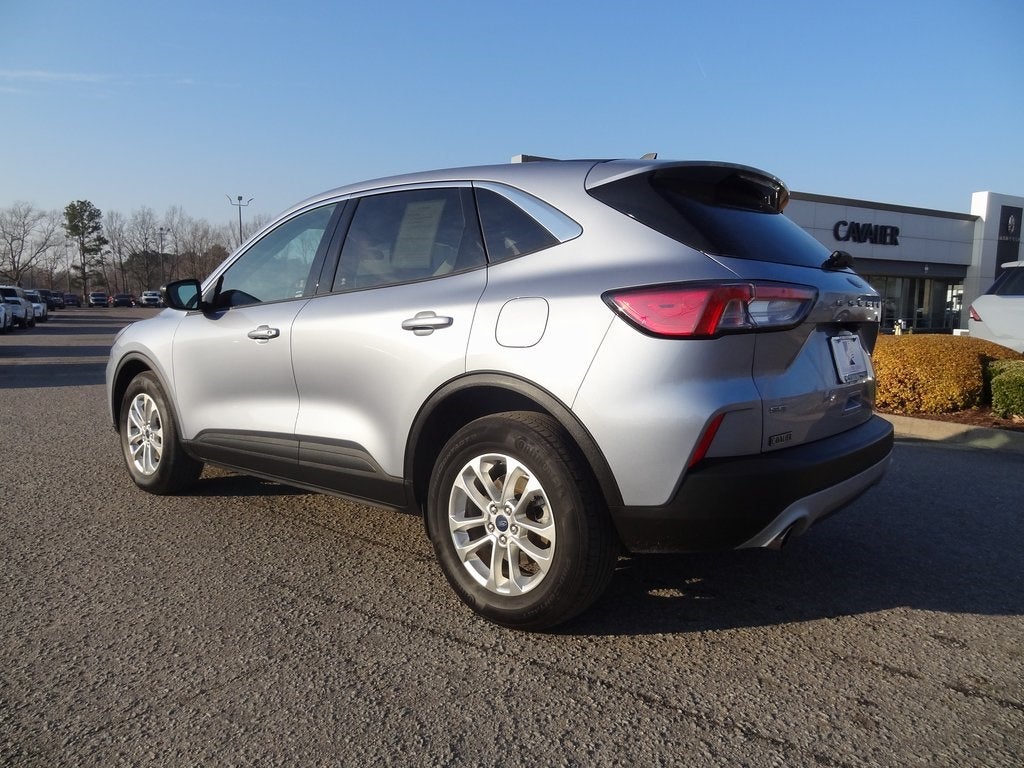 2022 Ford Escape Hybrid SE