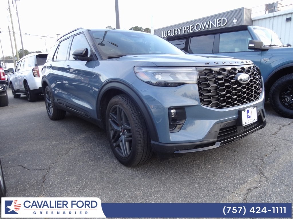 2025 Ford Explorer ST