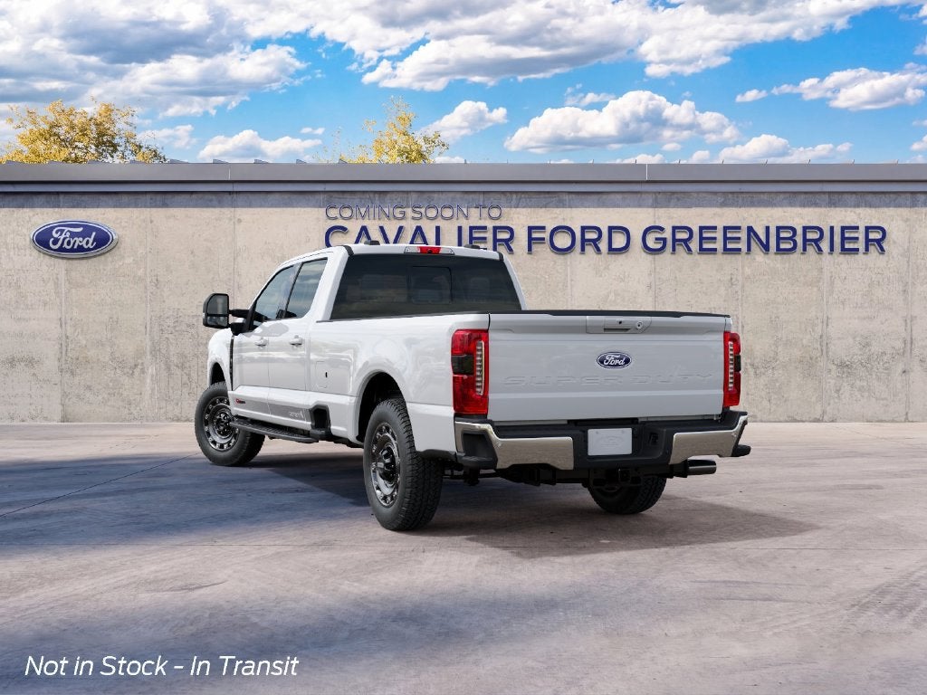 2027 Ford Super Duty F-350® XLT