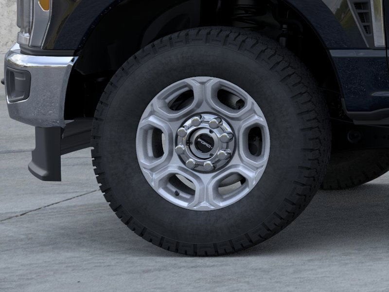 2026 Ford Super Duty F-350® XLT