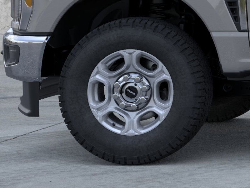 2026 Ford Super Duty F-350® XLT