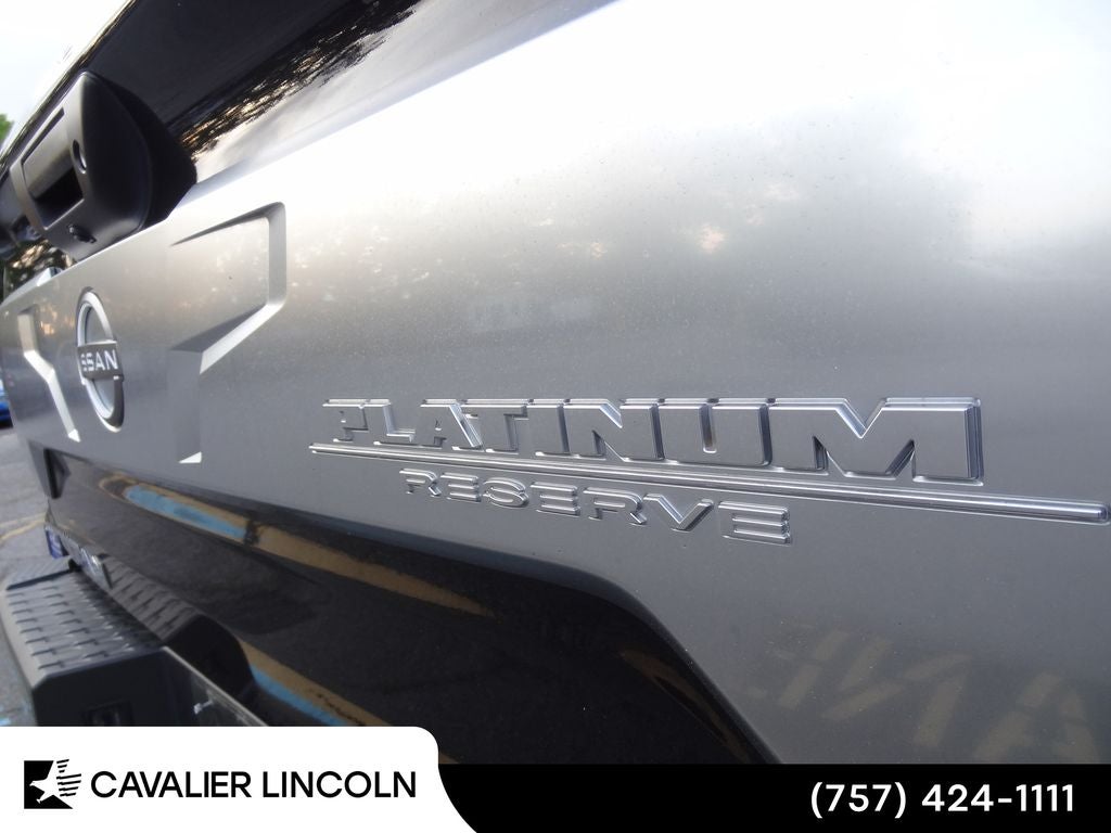 2023 Nissan Titan Platinum Reserve