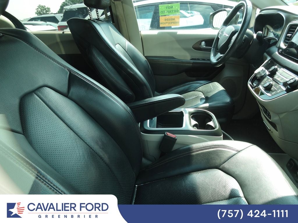 2017 Chrysler Pacifica Touring L Plus