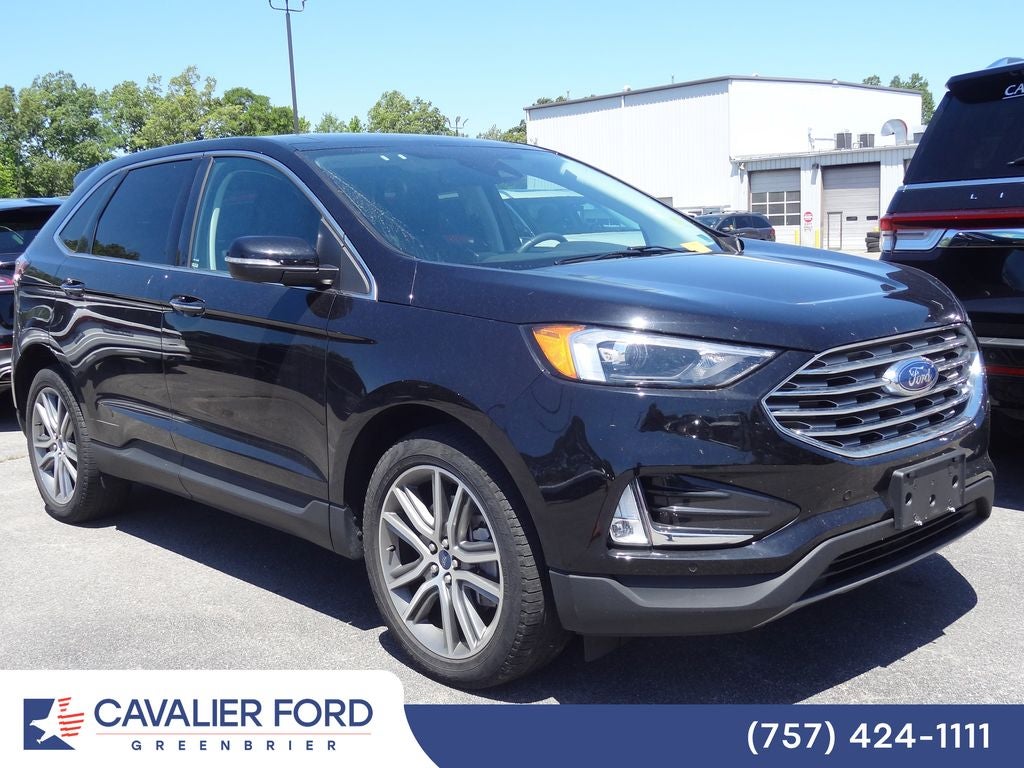 2022 Ford Edge Titanium