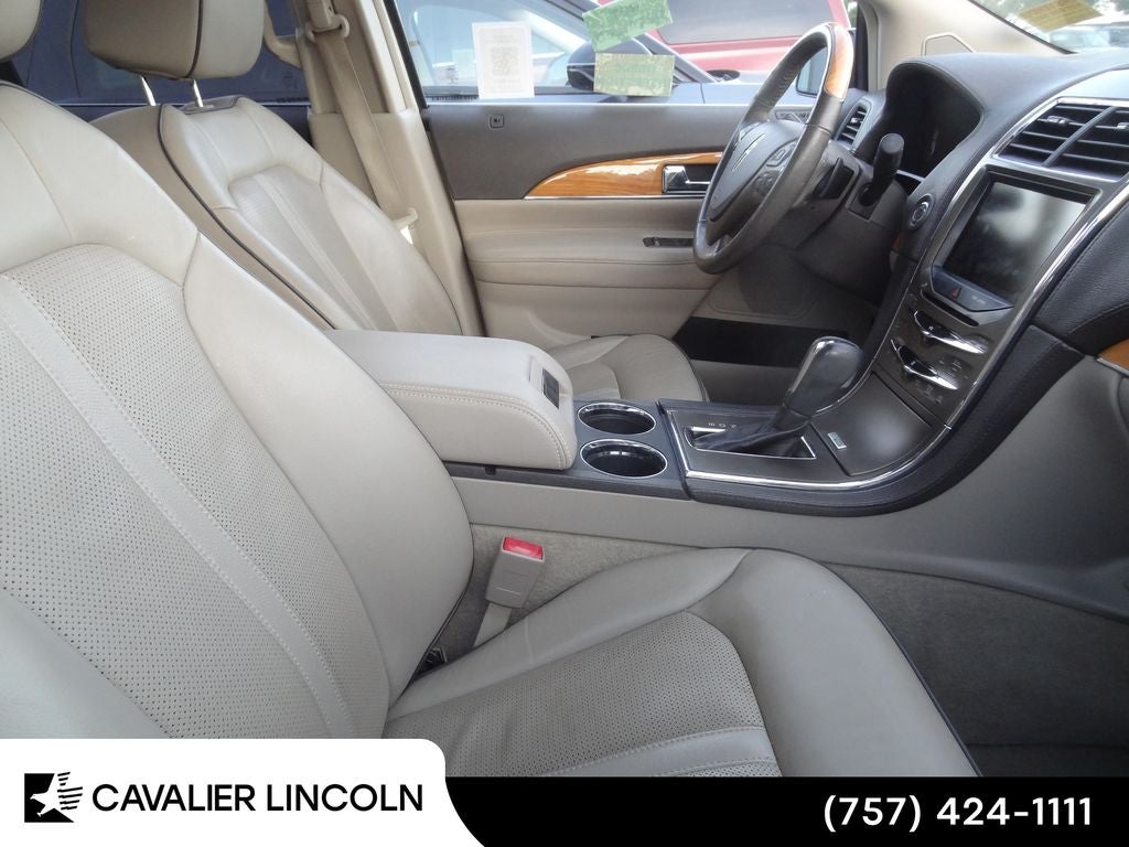 2014 Lincoln MKX Base