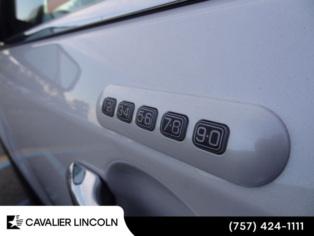 2014 Lincoln MKX Base