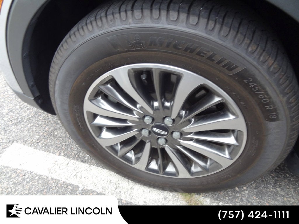 2019 Lincoln Nautilus Select Select