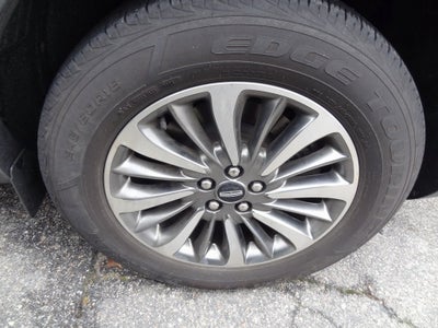 2021 Lincoln Nautilus Reserve