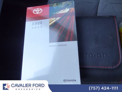 2025 Toyota RAV4 XLE