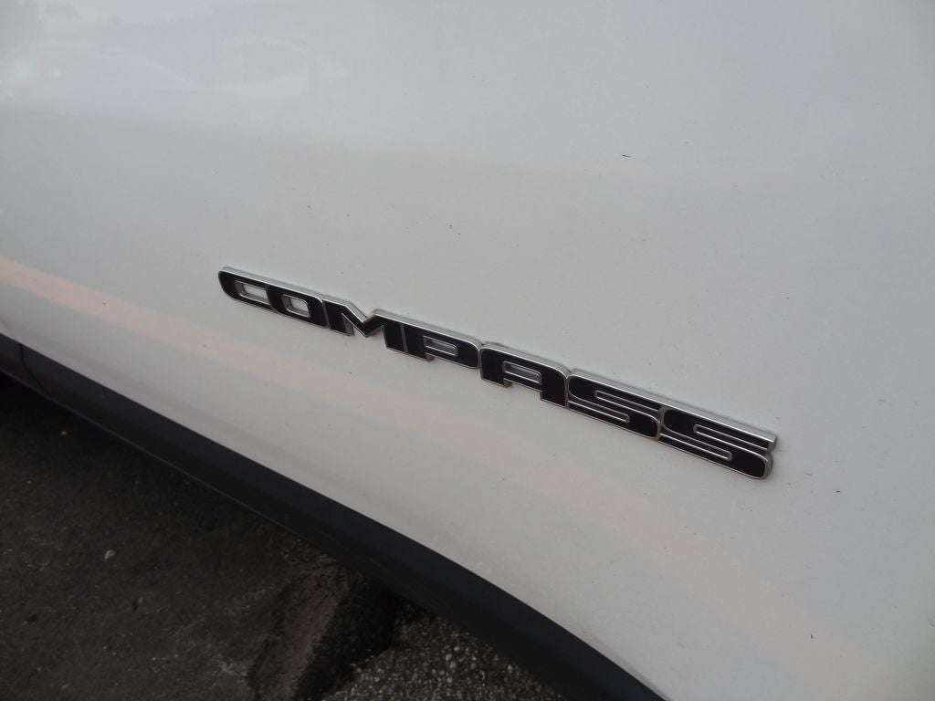2023 Jeep Compass Latitude Lux