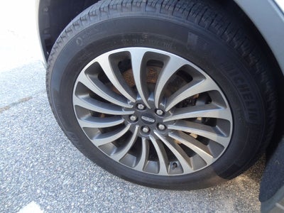 2023 Lincoln Aviator Standard standard