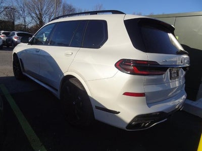 2024 BMW X7 M60i