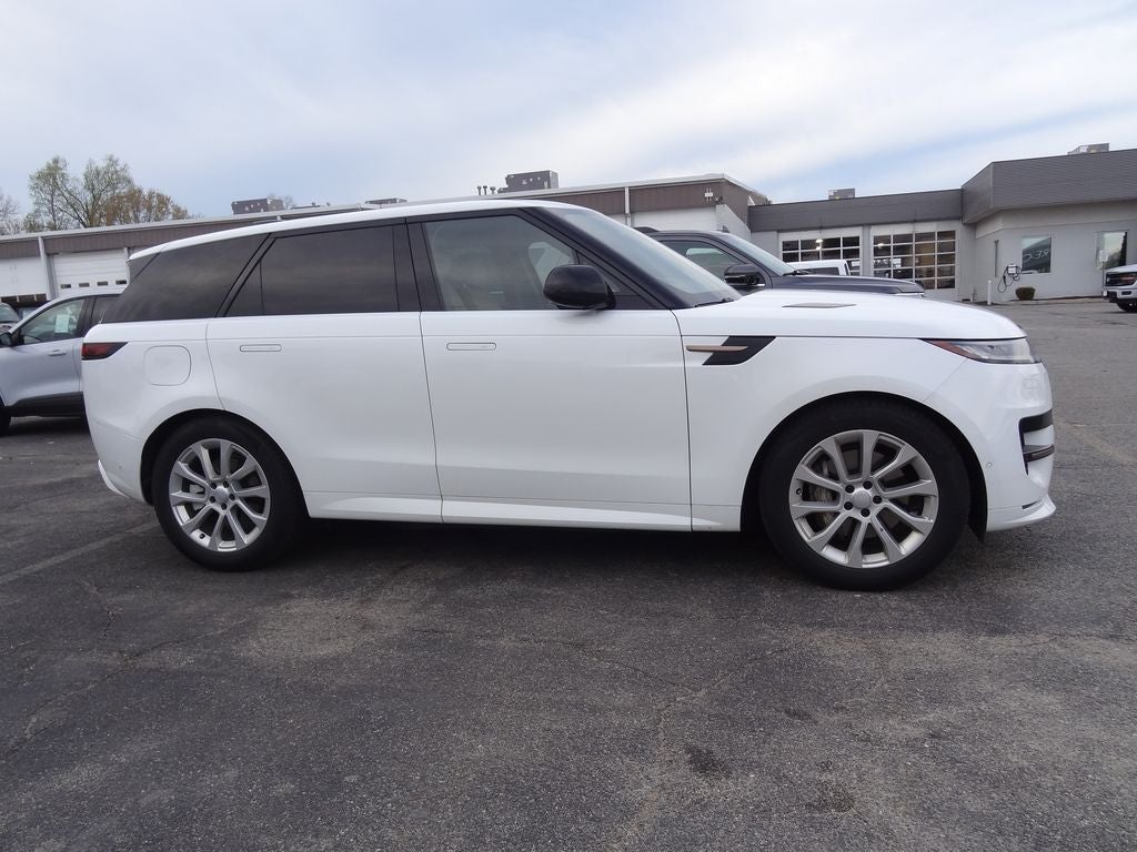 2025 Land Rover Range Rover Sport Plug-in Hybrid Dynamic SE