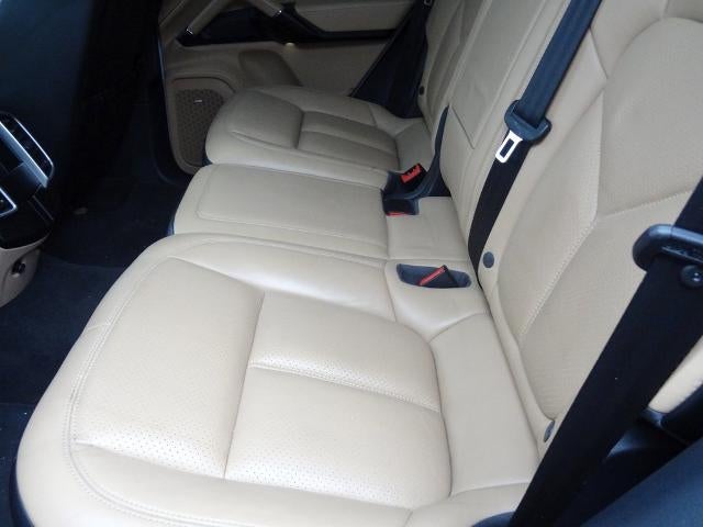 2016 Porsche Cayenne Base